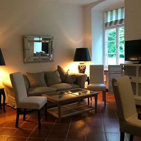 Elegantes Gaesteapartment Verano In Schloss Und Hofgut Langenzell Wiesenbach Eksteriør billede