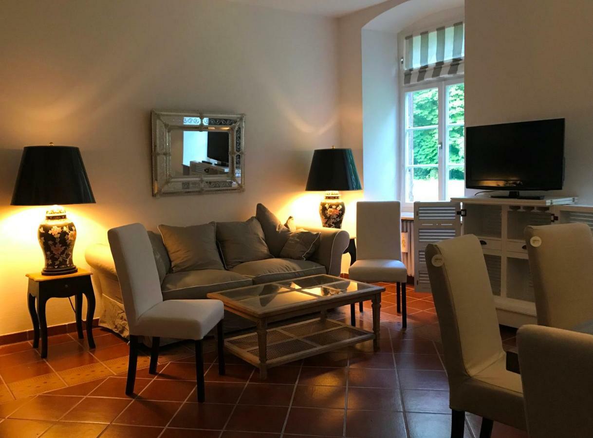 Elegantes Gästeapartment In Schloß Und Hofgut Apartment Wiesenbach